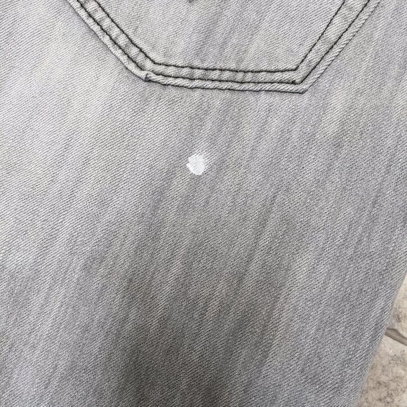 SOLD Levi's Jeans - Picture 4 of 5
